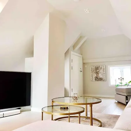 Very Beautiful Modern Apartment *